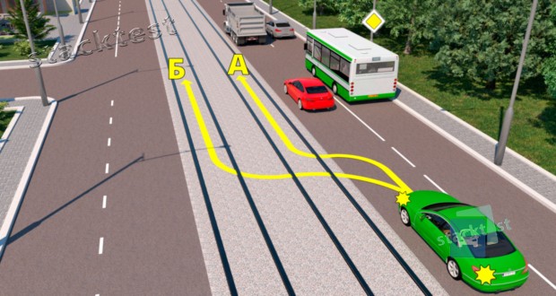 По какой из показанных траекторий разрешается выполнить опережение водителю зелёного легкового автомобиля?