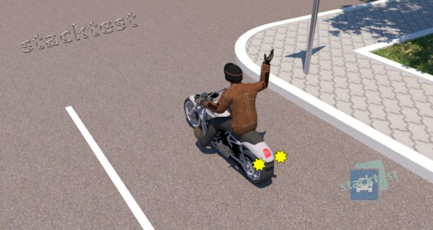 Какому сигналу соответствует жест, показанный водителем мотоцикла?