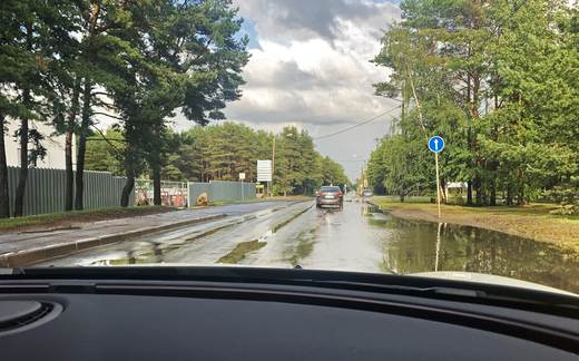 Mida tuleks arvestada pärast tugevat vihmasadu ohutu kauguse valimisel?