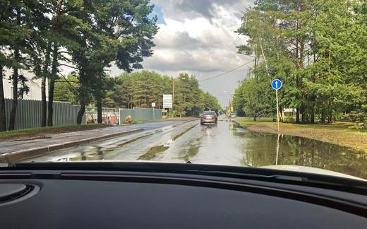 Mida tuleks arvestada pärast tugevat vihmasadu ohutu kauguse valimisel?